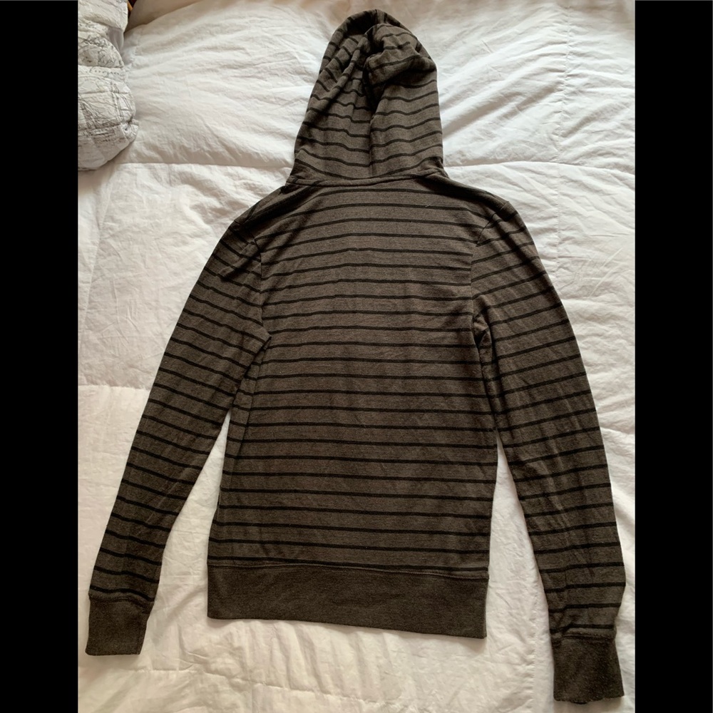 On The Byas Sweater - Picture 3 of 4